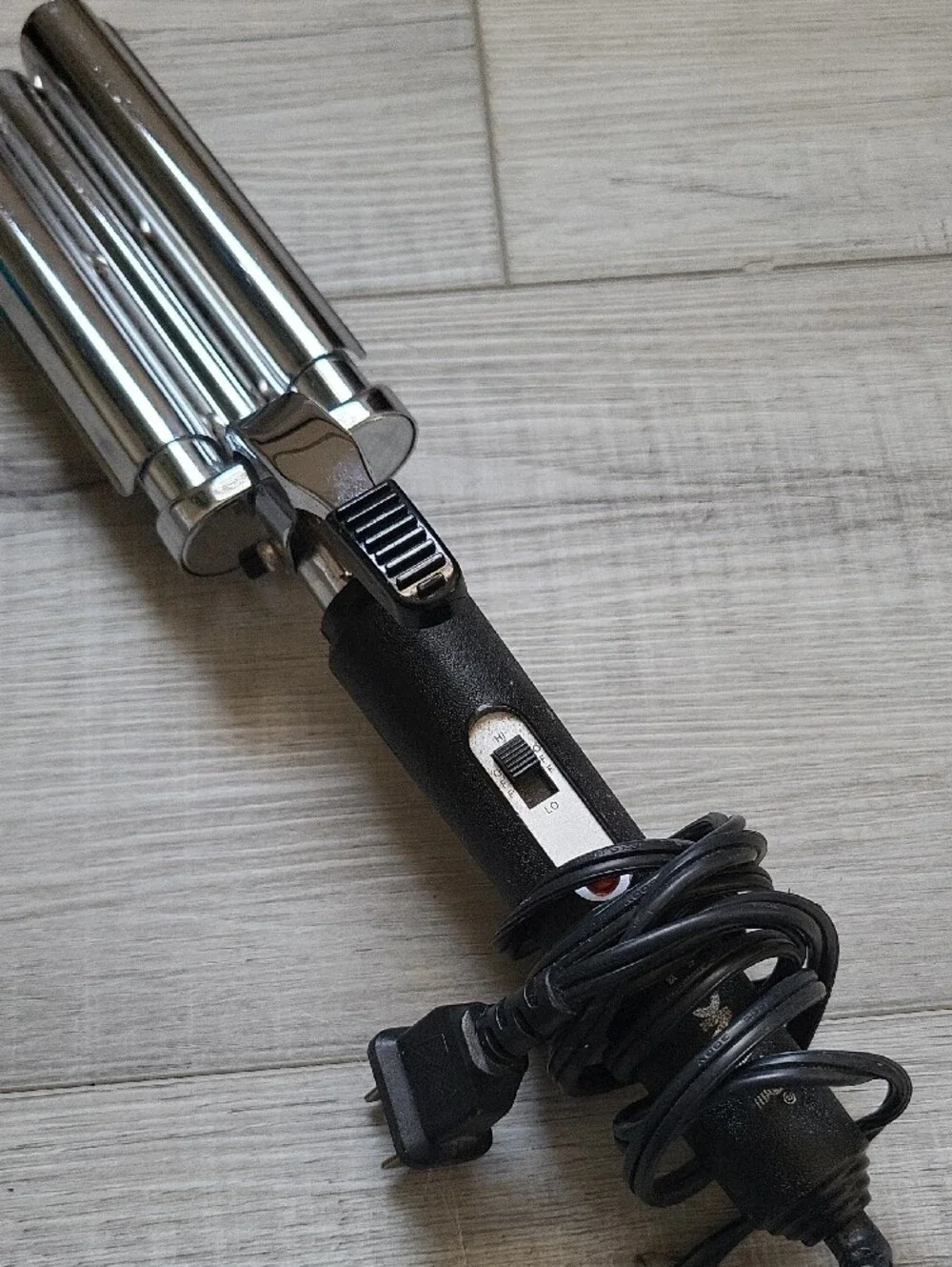 Conair Triple Barrel Waver - Black/Silver